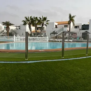 Cozy In Centric Area At With Air Conditioner Apartment Caleta De Fuste